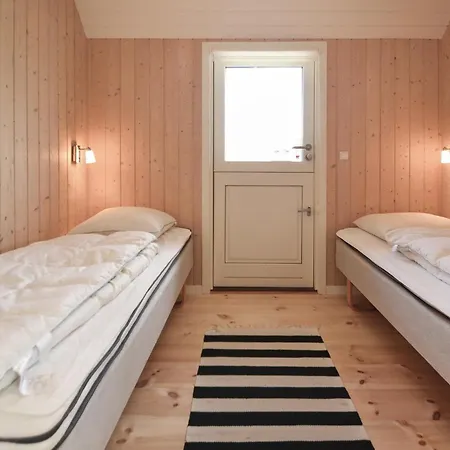 Lyngbo Holiday home